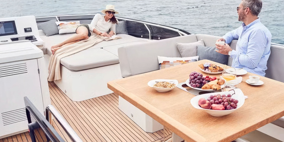 Аренда яхты Presige 520 на Лазурном берегу